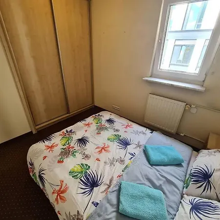 10q - Z6 405 Apartamento